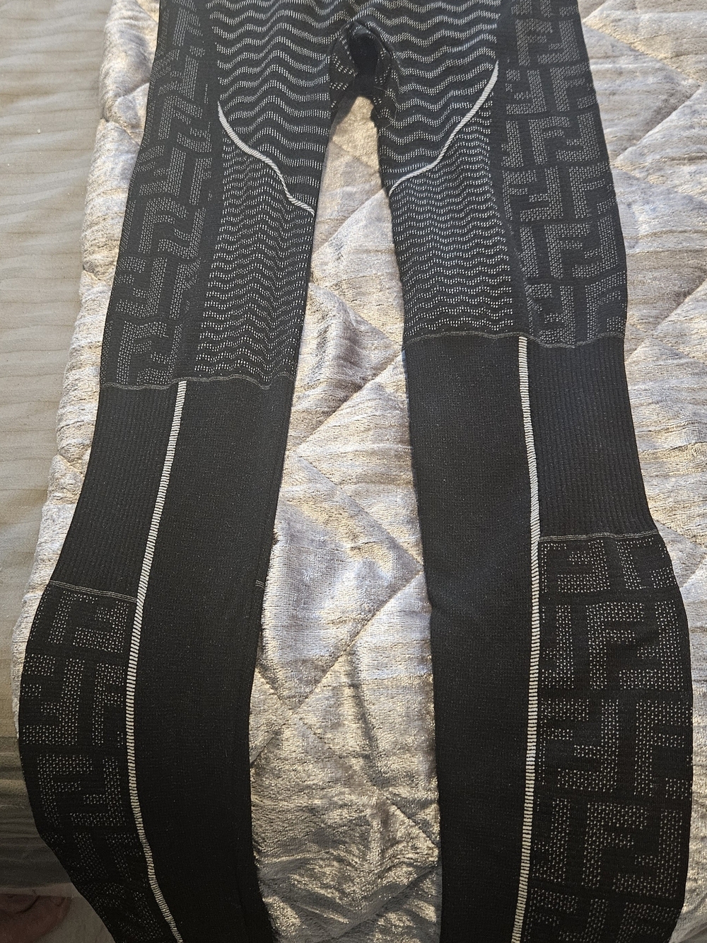 Fendi Black Leggings Sz Small Italy new W/tag +900 - Picture 6 of 10